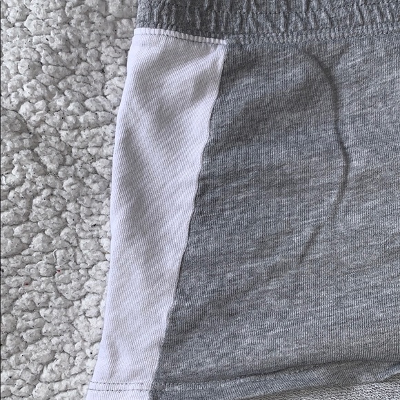 H&M grey shorts - Picture 2 of 2